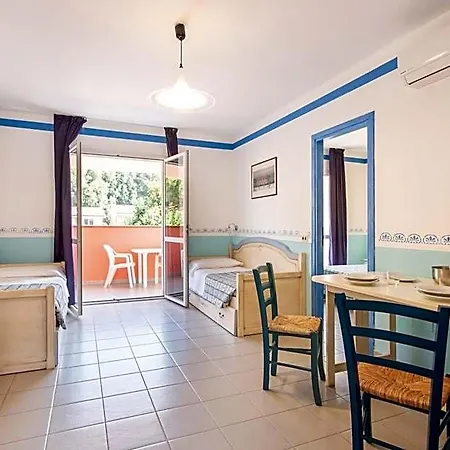 Lejlighedshotel Th Ortano - Ortano Mare 3*